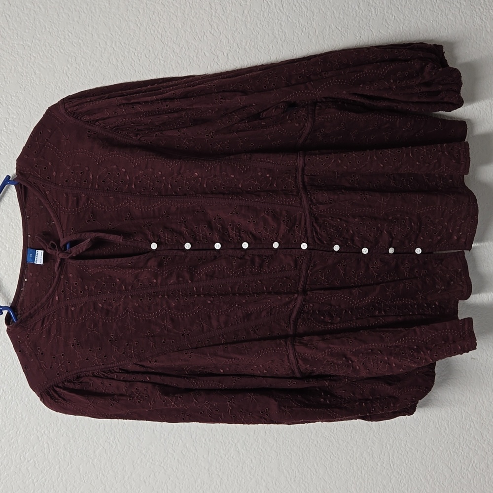 Oversized embroidered top